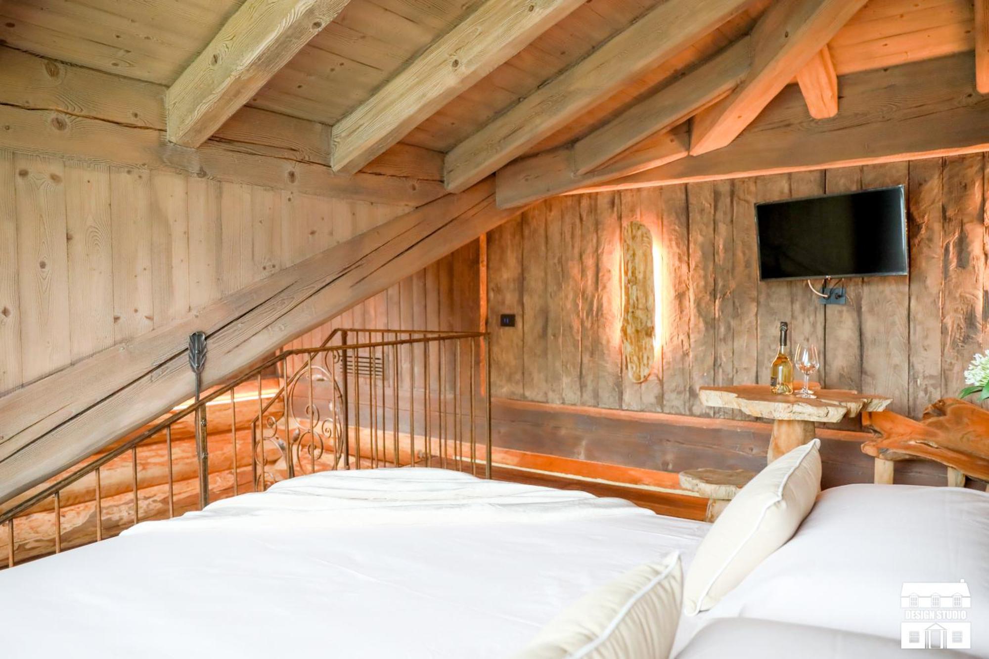 Chalet Antico Legno By Design Studio Sueglio Exterior photo